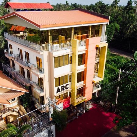 Arc Homes Hotel Panglao Powered By Cocotel Екстериор снимка